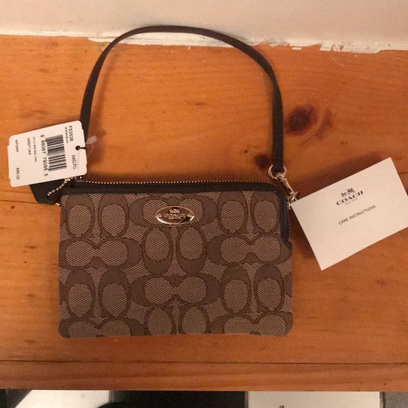 Coach Handbags - Coach wristlet NWT